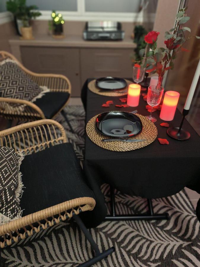 La Loveroom Bdsm De Nice " La Chambre Luxe Des Desirs " Екстер'єр фото